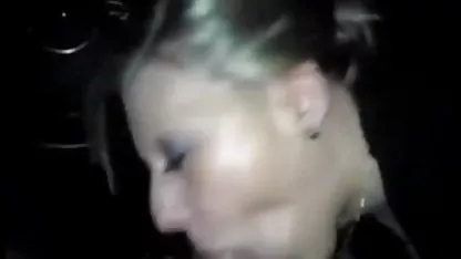 Pervert παρακολουθώντας μυστικά βιντεο πορνο δωρεαν γυμνές ομορφιές στην παραλία