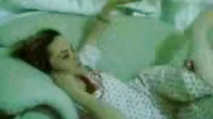 Horny Ρωσική γυναίκα ικανοποίησε ελληνικα βιντεο πορνο την εταιρεία των ακόρεστα σκυλιά