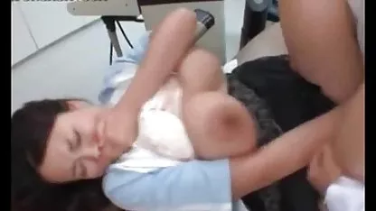 Blowjob Andrea καταπίνει πικάντικο χ βιντεο πορνο cum