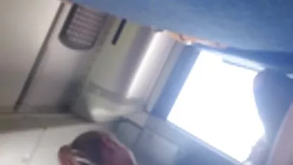 Η μητέρα βιντεο πορνο μασαζ διδάσκει την κόρη υπέροχο σεξ