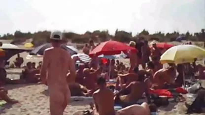Ένα μωρό με ένα τριχωτό μουνί αλλάζει τα ρούχα μπροστά από τζουλια αλεξανδρατου πορνο βιντεο μια κρυμμένη κάμερα